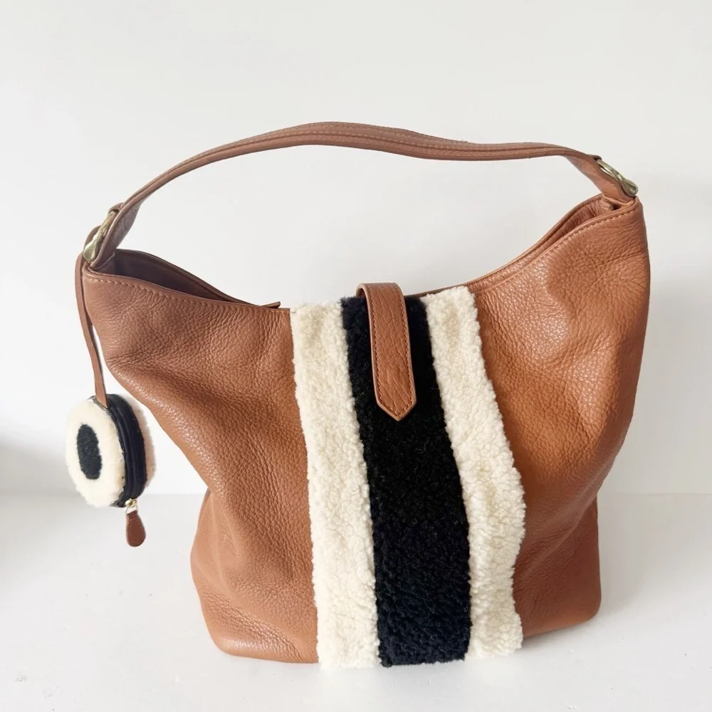 Clever Carriage Tan Leather Hobo Bag Shearling Detail EarPod Case Cowboy Rodeo